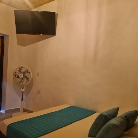 Hotel Alcazar Real Утика Экстерьер фото