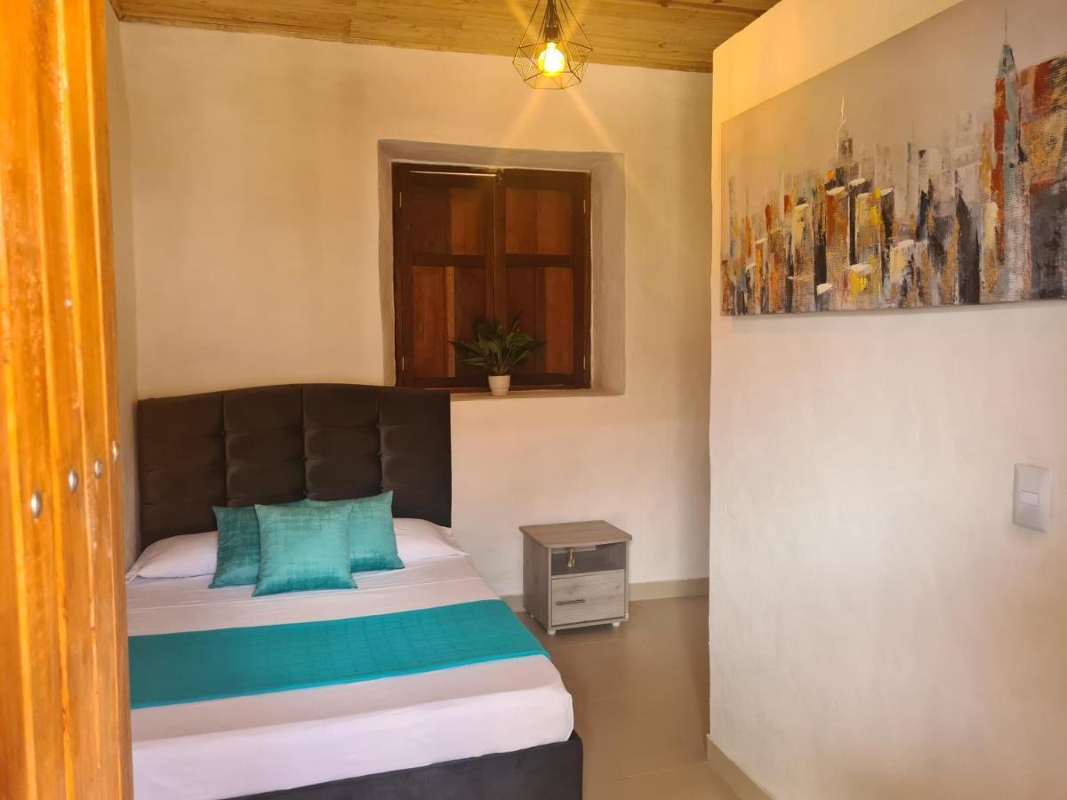 Hotel Alcazar Real Утика Экстерьер фото