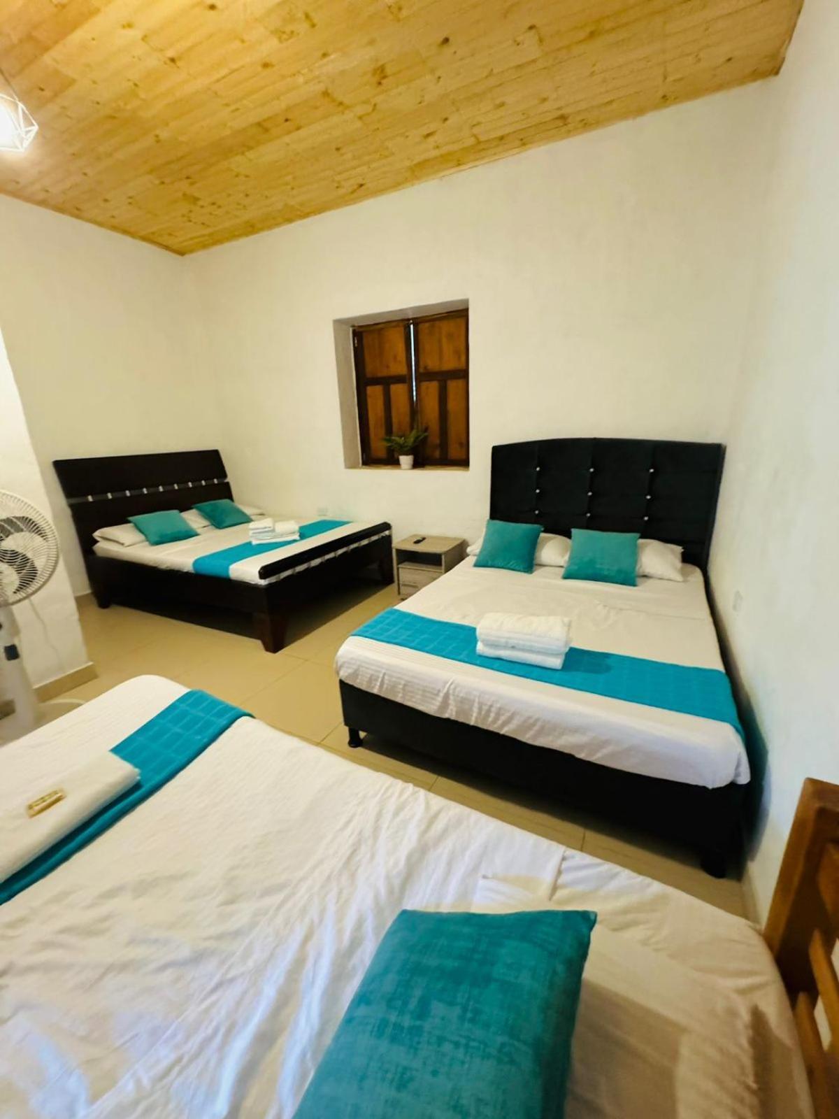 Hotel Alcazar Real Утика Экстерьер фото